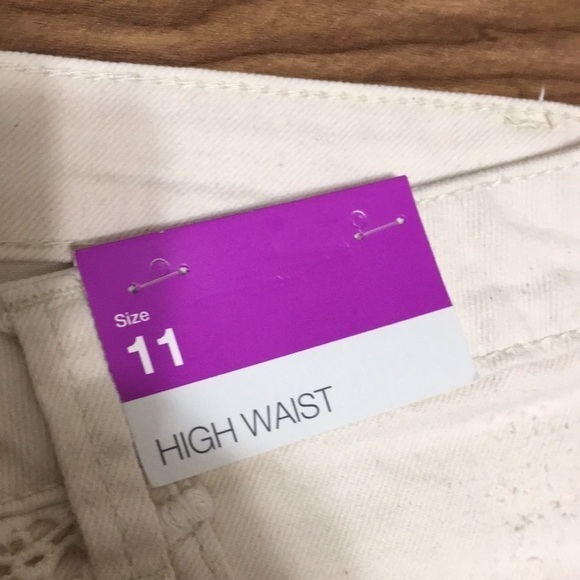 Mossimo Cream Crochet High Waist Shorts - Picture 7 of 11